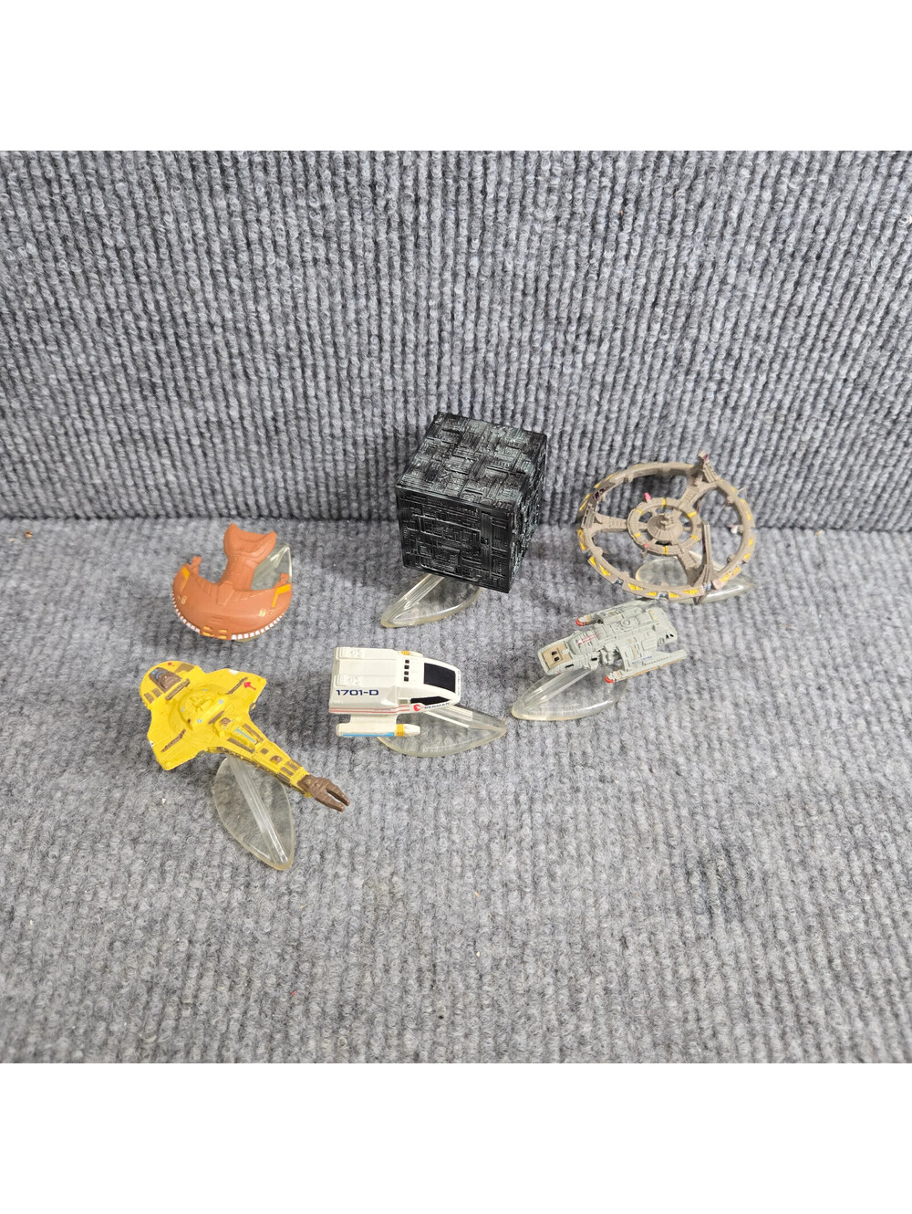 Star Trek Garloob Micro Machines Minatures Space Set lot of 6 Borg Cube Cruiser
